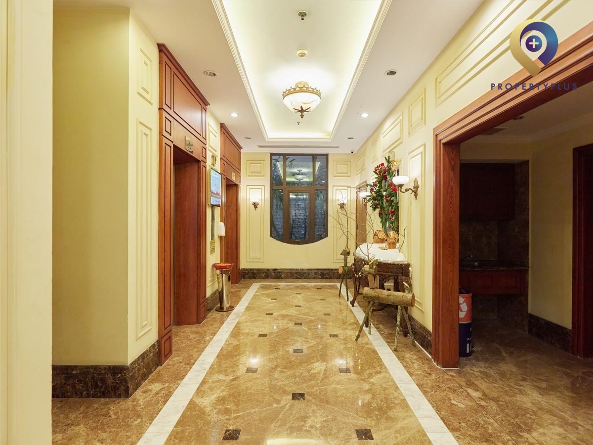 Reception lobby near elevators in V-Building